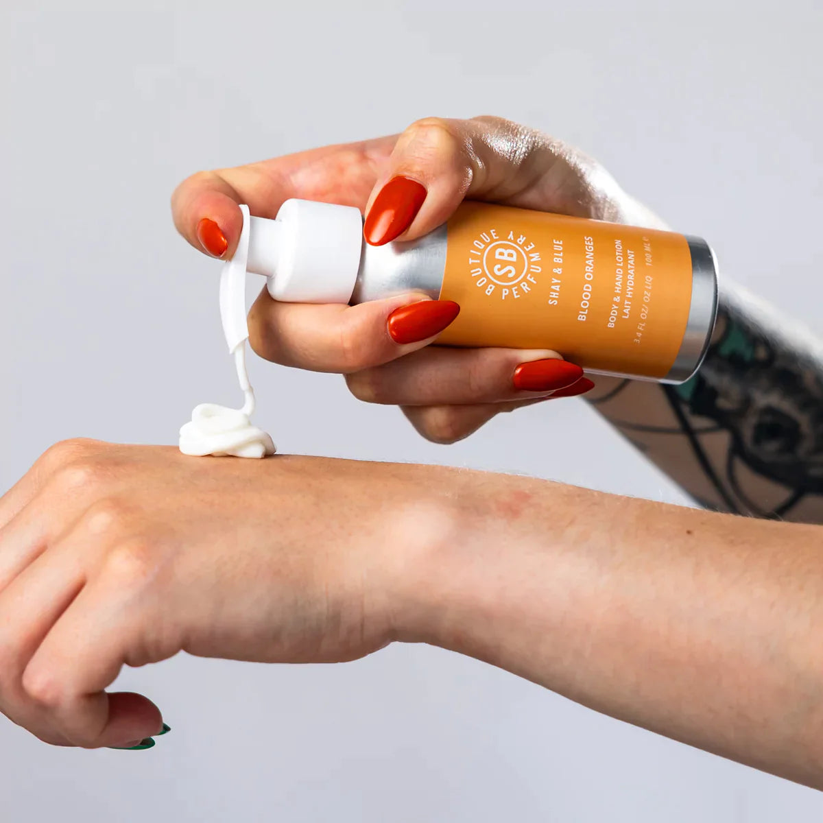 Blood Oranges Hand & Body Lotion 3.4oz 3.4oz – Juicy blood oranges burst with citrus energy, mellowed by sun-warmed musk.